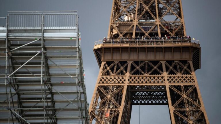 Stadiums rise at Paris landmarks 100 days from Olympics – France 24