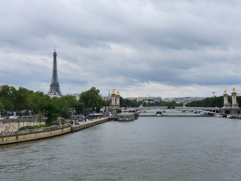 une ONG alerte sur la qualité de l'eau de la Seine pour les JO de Paris 2024 – Actu.fr